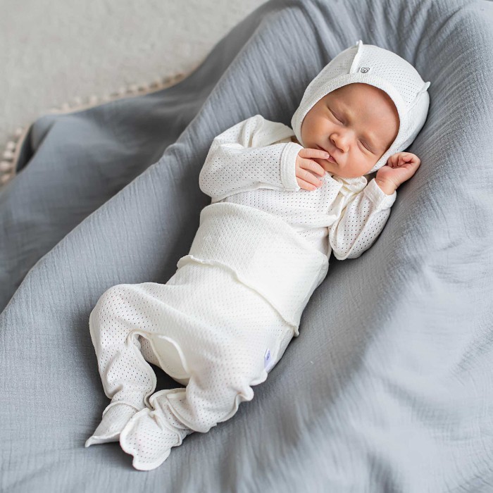 ползунки с закрытой ножкой "молоко" из ажурного хлопка 0+ из россии вид сбоку