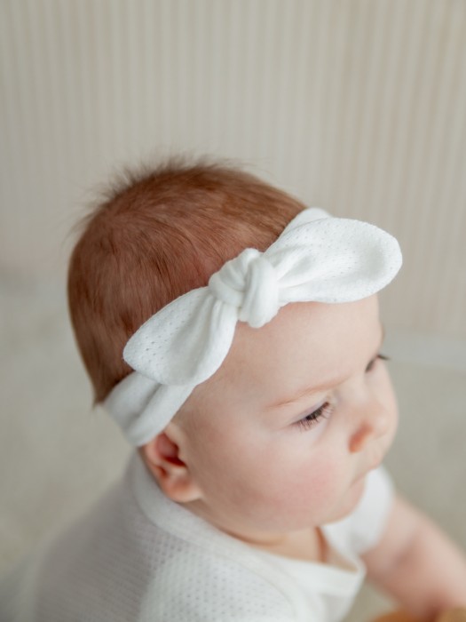 повязка-солоха "молоко" из ажурного хлопка 0+ от бренда bungly вид слева