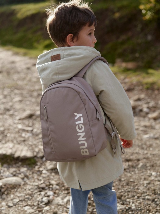 рюкзак "тауп" от бренда bungly вид слева