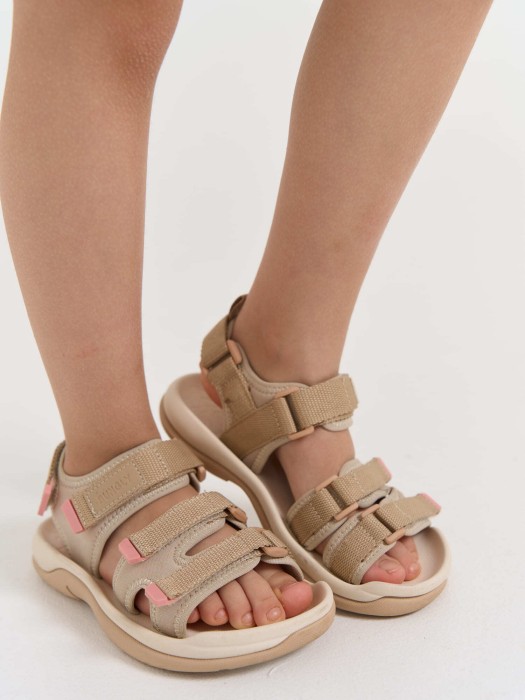 сандалии "беж" на липучке от бренда bungly вид слева
