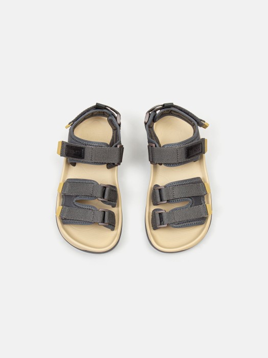 сандалии "графит" на липучке по цене 4599 руб вид справа