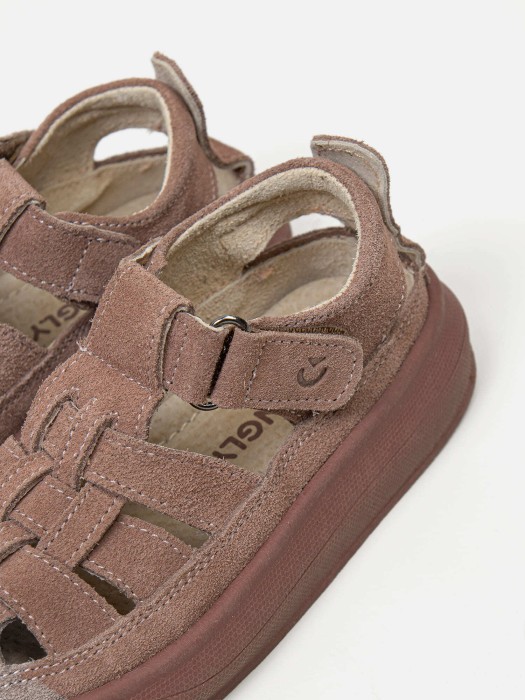 Товар пудрового цвета с внутренней стороны