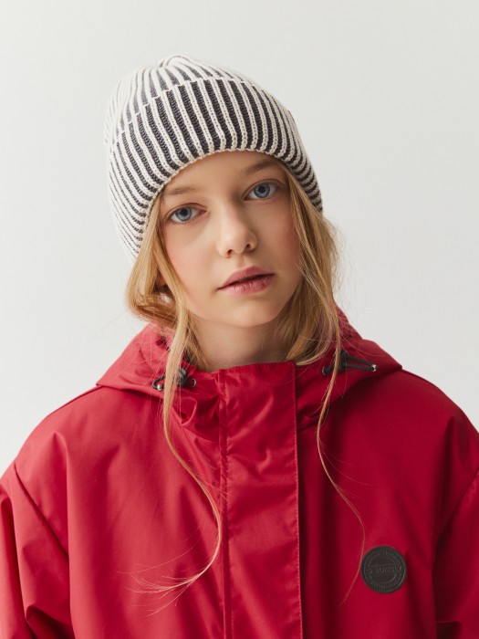 шапка хлопковая "графит" 7+ от бренда bungly вид слева