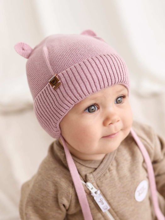 шапка хлопковая на подкладе "пудра" 0+ от бренда bungly вид слева
