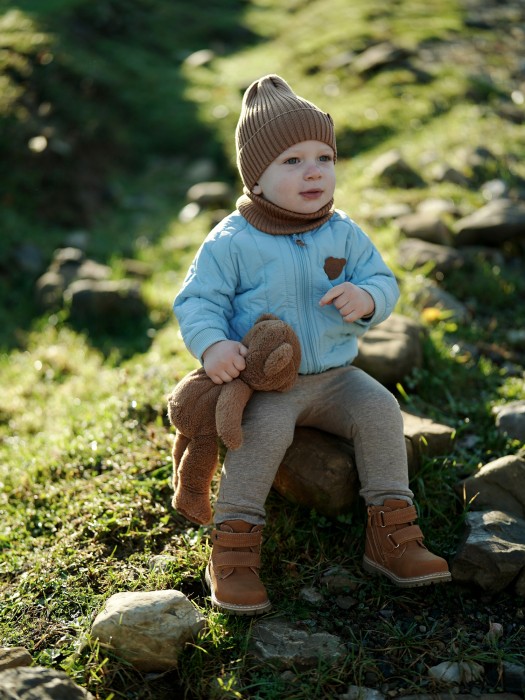 Товар песочного цвета с внутренней стороны