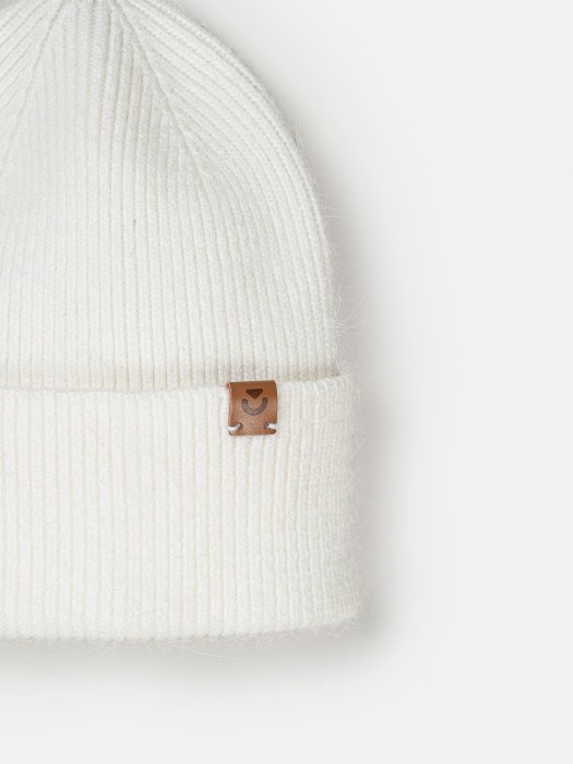 шапка из ангоры однослойная "молоко" по цене 1119 руб вид справа