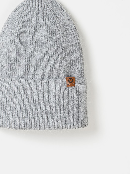 шапка из ангоры однослойная "пепел" по цене 1119 руб вид справа