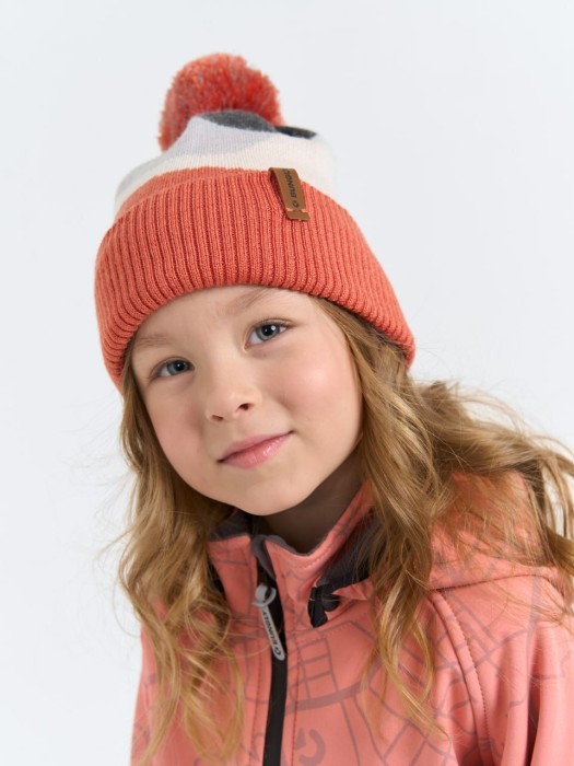 шапка из смесовой шерсти "актив коралл" от бренда bungly вид слева