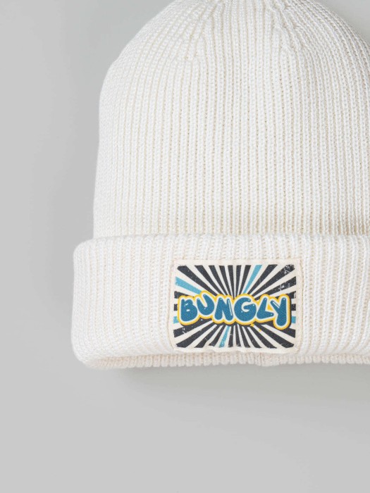 шапка из смесовой шерсти "молоко" с принтом по цене 1899 руб вид справа