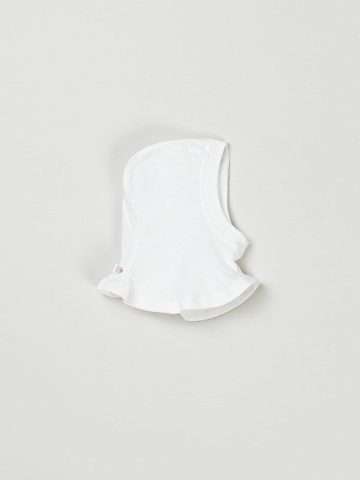 шапка подшлемник "молоко" 0+ от бренда bungly вид слева