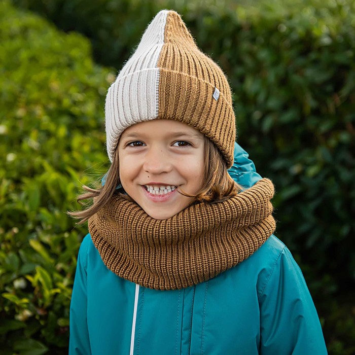 шапка свечка из смесовой шерсти однослойная с отворотом "шоколадный пломбир" от бренда bungly вид слева