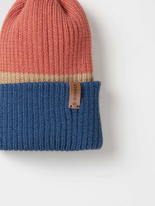 шапка тыква из смесовой шерсти однослойная колор блок "деним" по цене 1079 руб вид справа