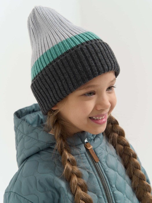 Товар графитового цвета с внутренней стороны