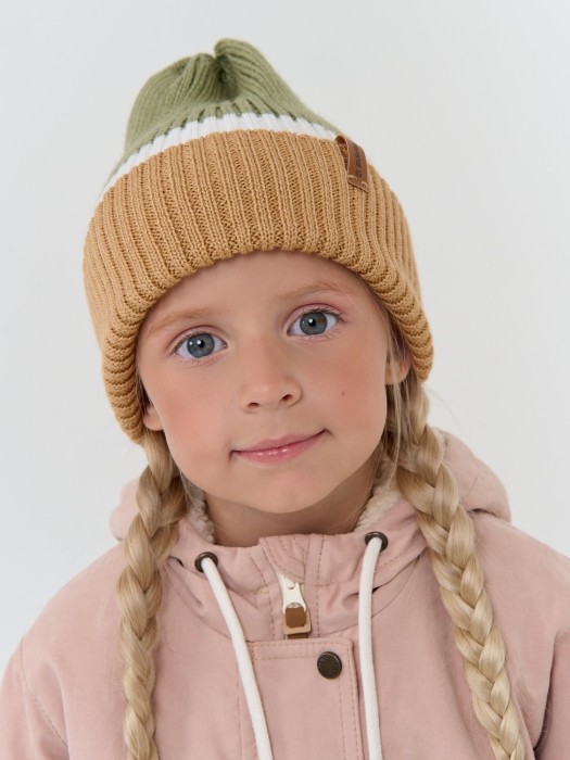 шапка тыква из смесовой шерсти однослойная колор блок "песок" из шерсти спереди
