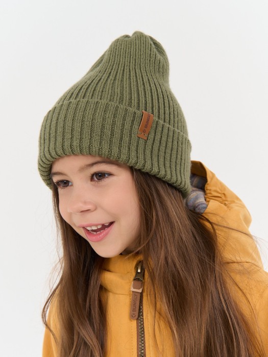 шапка тыква из смесовой шерсти однослойная "олива" от бренда bungly вид слева