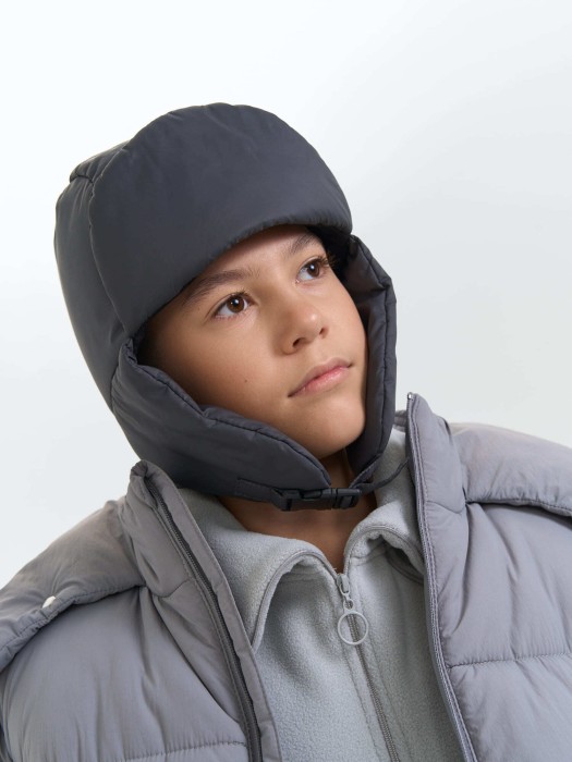 шапка ушанка зимняя "графит" 7+ от бренда bungly вид слева