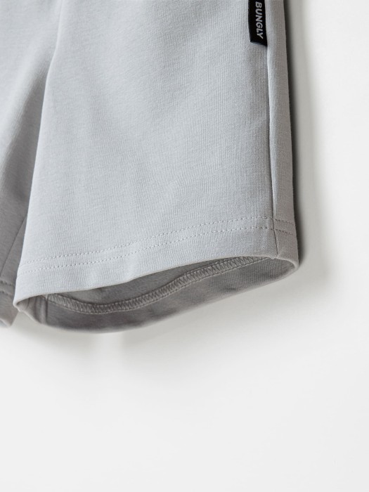 шорты бермуды "пепел" по цене 1299 руб вид справа