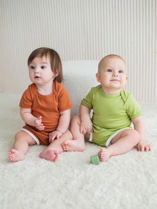 шорты "корица" 0+ по цене 449 руб вид справа