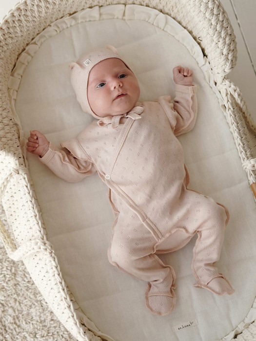 слип на кнопках с крылышками "нюд" из ажурного хлопка 0+ фотография