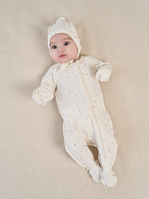 слип с закрытой ножкой "бежевые звезды" 0+ фотография