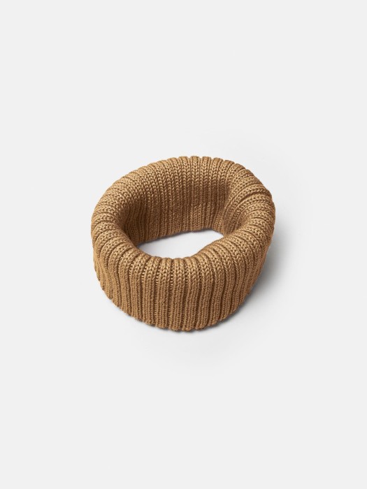 снуд из смесовой шерсти "фундук" вертикальная вязка фотография