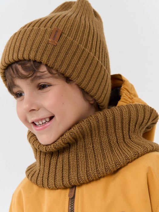 снуд из смесовой шерсти "фундук" вертикальная вязка от бренда bungly вид слева