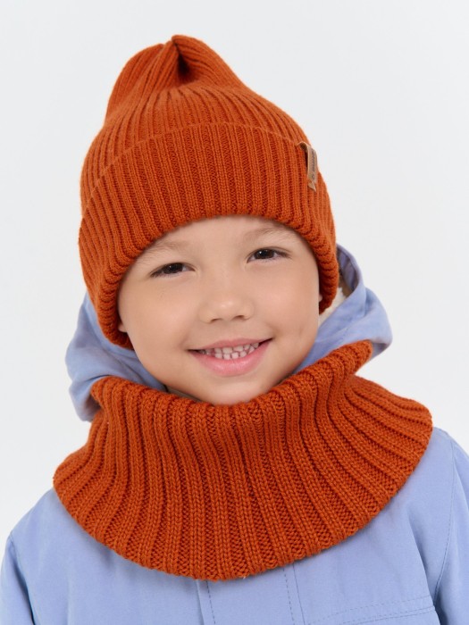 снуд из смесовой шерсти "мандарин" вертикальная вязка от бренда bungly вид слева