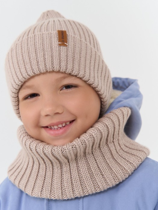 снуд из смесовой шерсти "ваниль" вертикальная вязка от бренда bungly вид слева