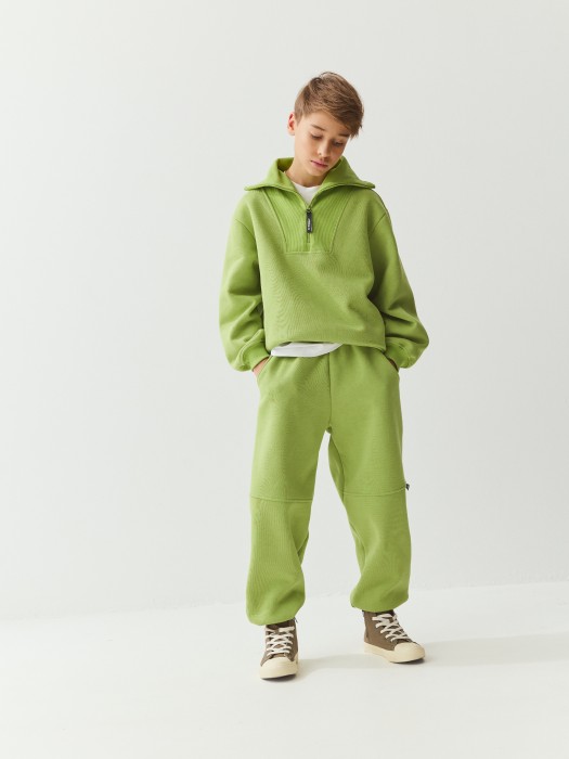 Товар лаймового цвета с внутренней стороны