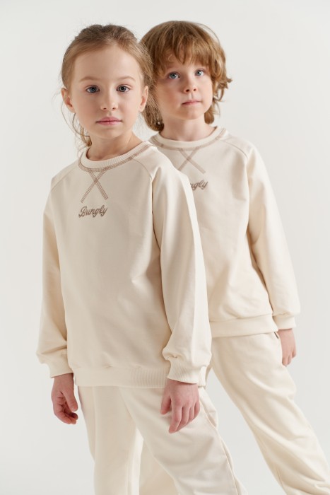 свитшот облегченный "лён" от бренда bungly вид слева