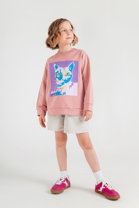 свитшот облегченный "пепельная роза" с принтом 7+ из россии вид сбоку