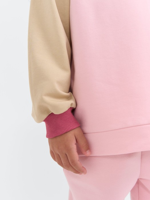 свитшот облегченный "розовый зефир" по цене 1599 руб вид справа