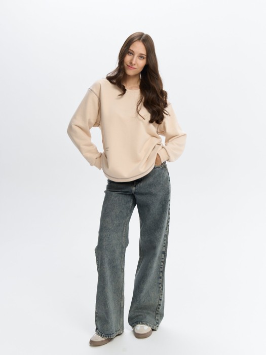 свитшот "про любовь" женский из проверенных материалов спереди