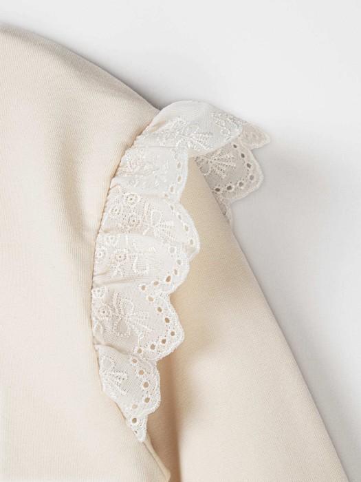 свитшот с рюшей "куколка" из россии вид сбоку