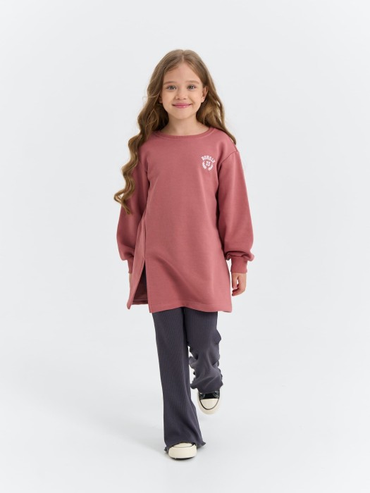 свитшот удлиненный "пепельная роза" из россии вид сбоку