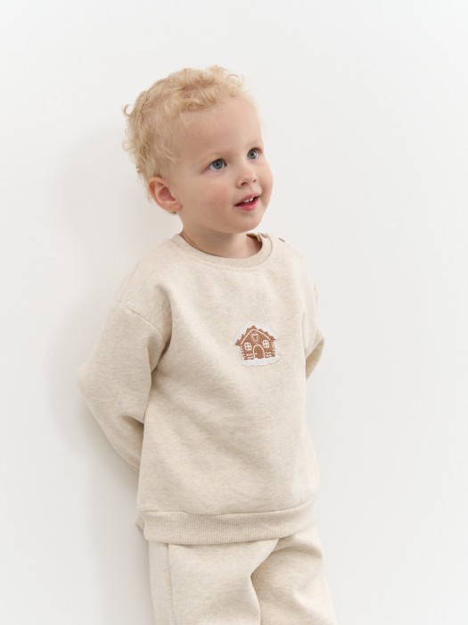 свитшот "ванильный пудинг" утепленный 0+ от бренда bungly вид слева