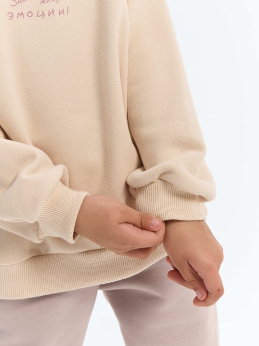 свитшот "здесь живут эмоции" из россии вид сбоку