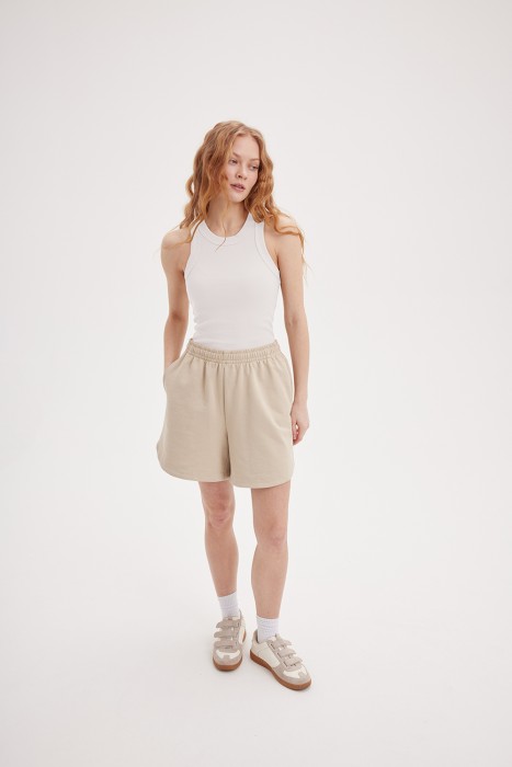 топ халтер в рубчик "белый" женский от бренда bungly вид слева