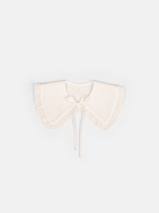 воротник с рюшами "молоко" от бренда bungly вид слева