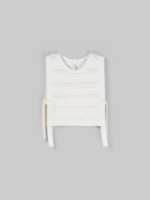 жилет ажурный "молоко" от бренда bungly вид слева