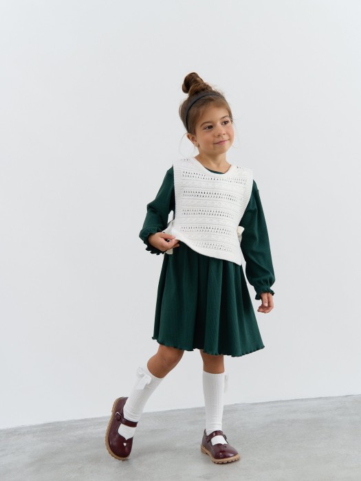 Товар молочного цвета с внутренней стороны