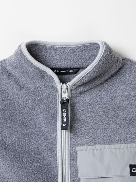 жилет флисовый "серый меланж" 7+ по цене 2199 руб вид справа