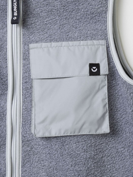 Товар серого цвета с внутренней стороны