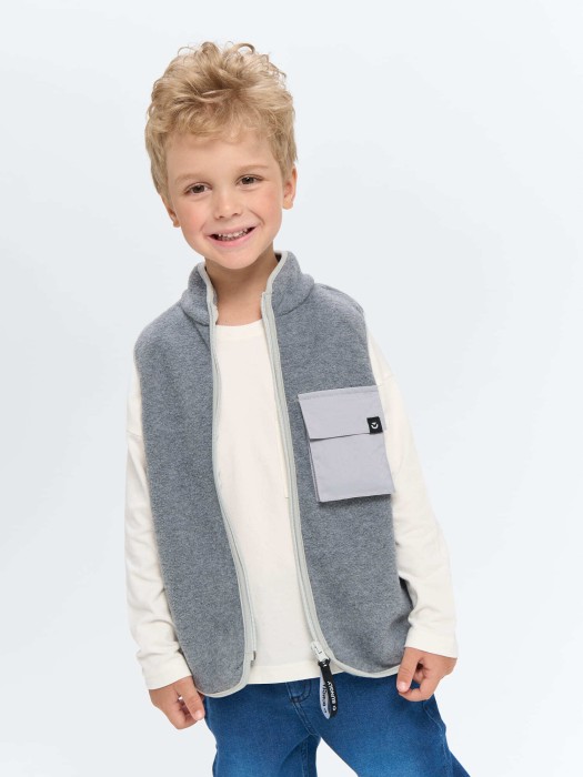 жилет флисовый "серый меланж" от бренда bungly вид слева