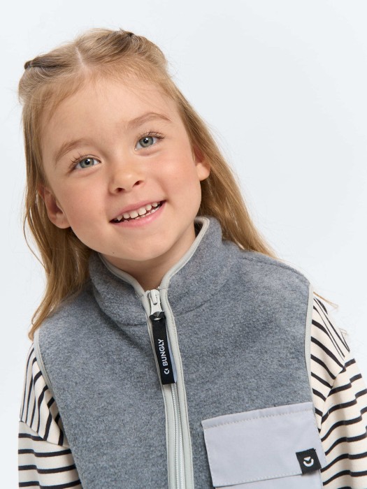 жилет флисовый "серый меланж" от 1 до 3 лет с изнаночной стороны