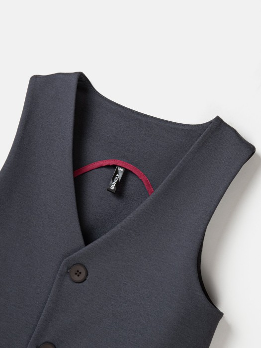 жилет "графит" 7+ по цене 2029 руб вид справа