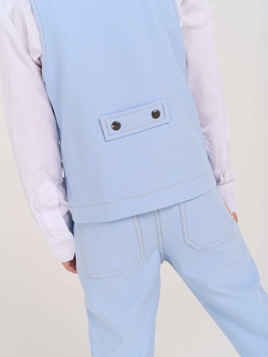 жилет из джинскота "светлый деним" по цене 1399 руб вид справа