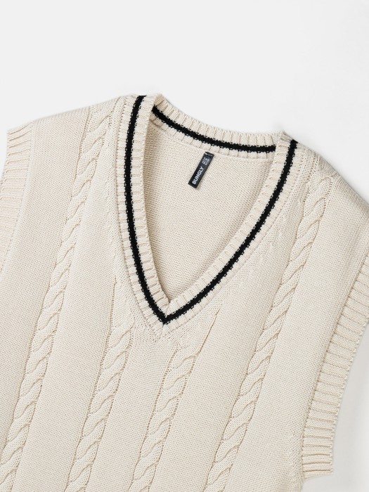 жилет оверсайз вязаный "белый" 7+ по цене 2899 руб вид справа