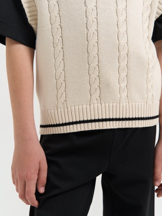 жилет оверсайз вязаный "белый" 7+ из проверенных материалов спереди