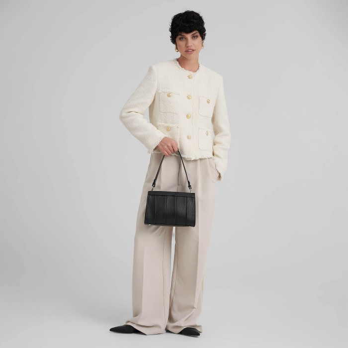 Продукция для женщин фото